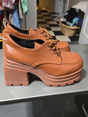 Mary Jane Chunky Platform Shoes